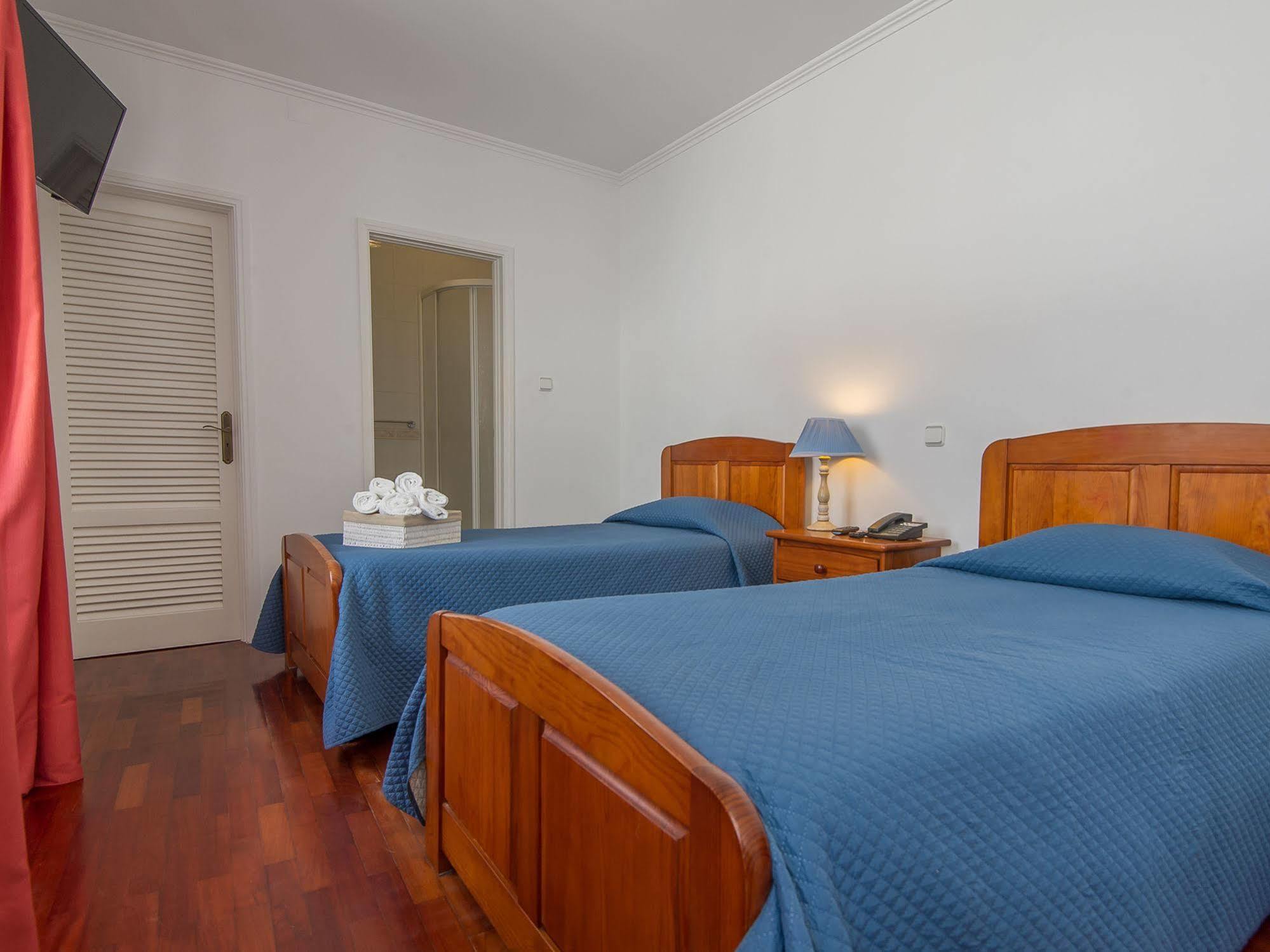 Comercial Boutique Guest House Понта Делгада Екстериор снимка